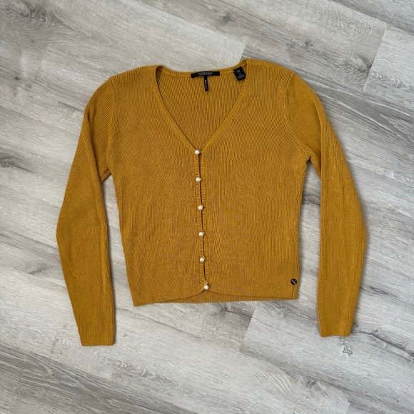 Scotch & Soda Sweaters - Scotch & Soda Maison Scotch Women’s mustard Pearl V Neck Cardigan XS